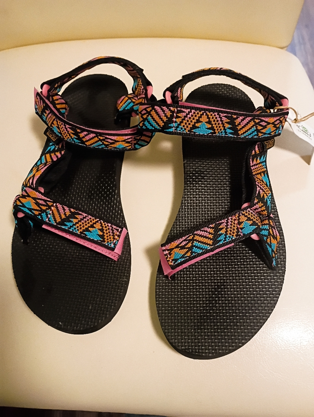 Teva Women's Aztec Western Print Size 8 hook  loop Closure Festival Beach Sandal